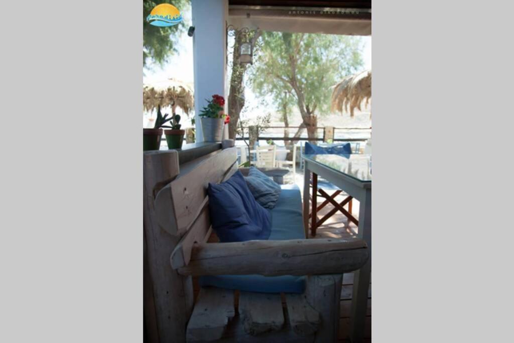 Nikis Seaside House Vlichadia Exterior foto